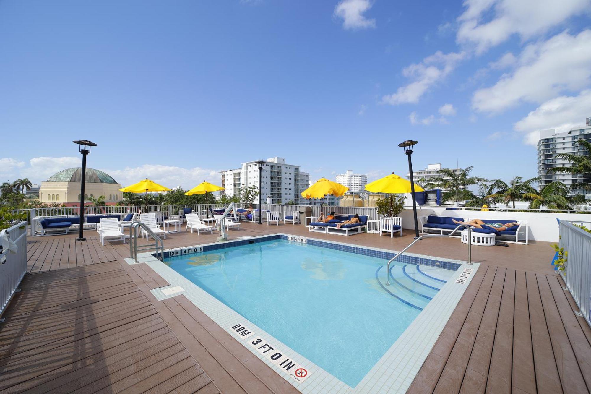 Claremont Hotel Miami Beach Exterior foto